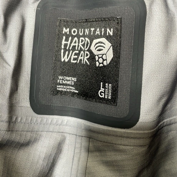 Mountain Hardware High Exposure Bib.​​ - Picture 9 of 10